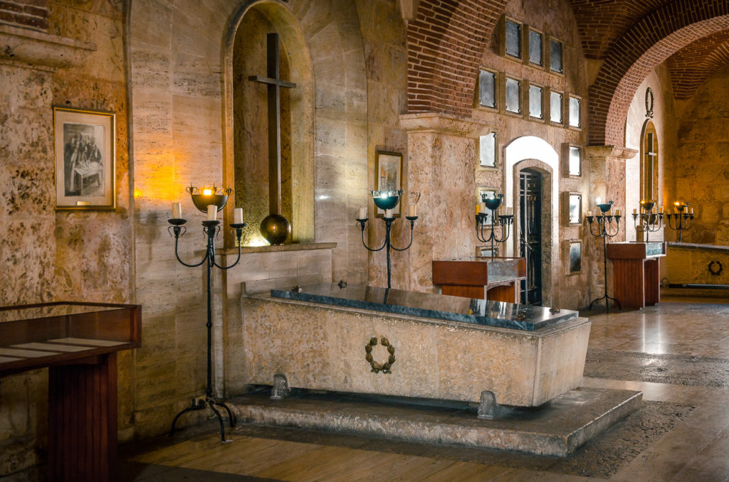 National Patheon Tomb, Santo Domingo